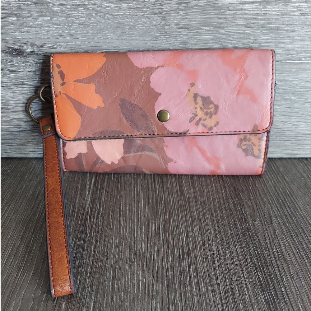 The Pionner Woman Floral Print Wristlet Wallet